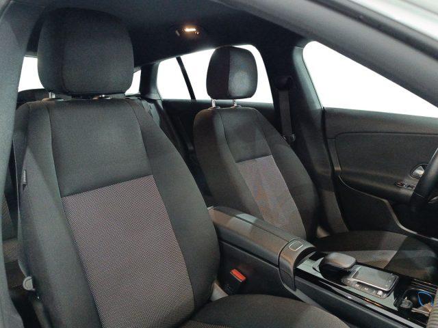 MERCEDES-BENZ CLA 180 d Automatic Shooting Brake Business Extra