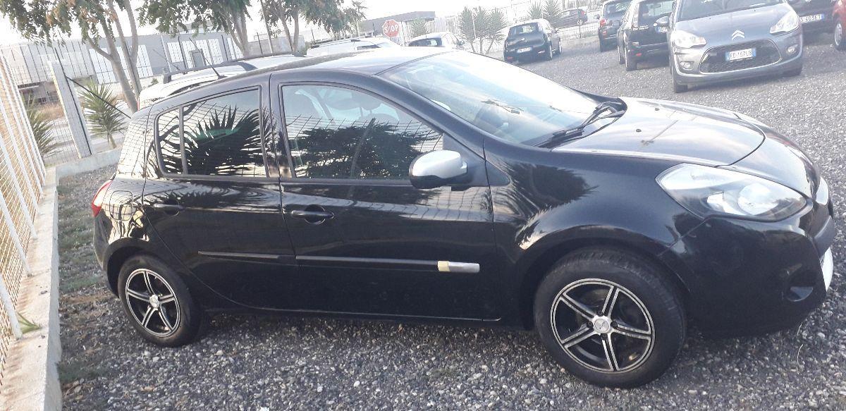 RENAULT - Clio - 1.2 5p. Dynamique