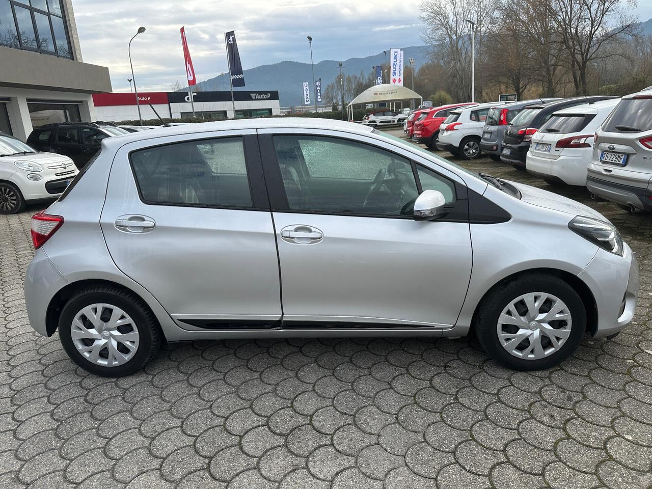 Toyota Yaris 1.0 72 CV 5 porte Active