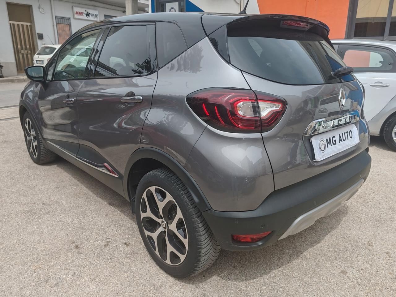 Renault Captur dCi 8V 90 CV EDC Start&Stop Energy Intens