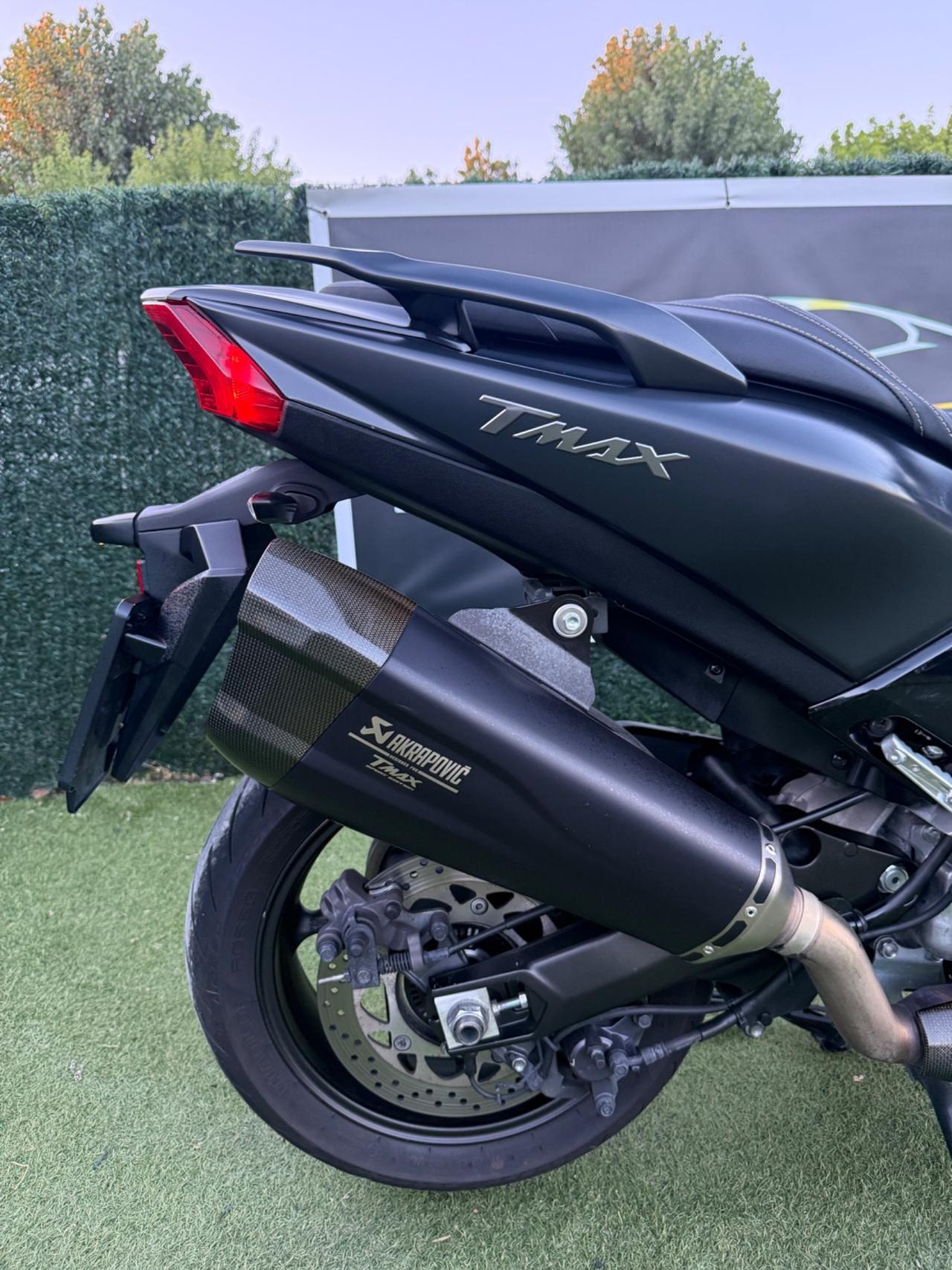 Yamaha T Max 2017 530 DX FULL AKRAPOVIC
