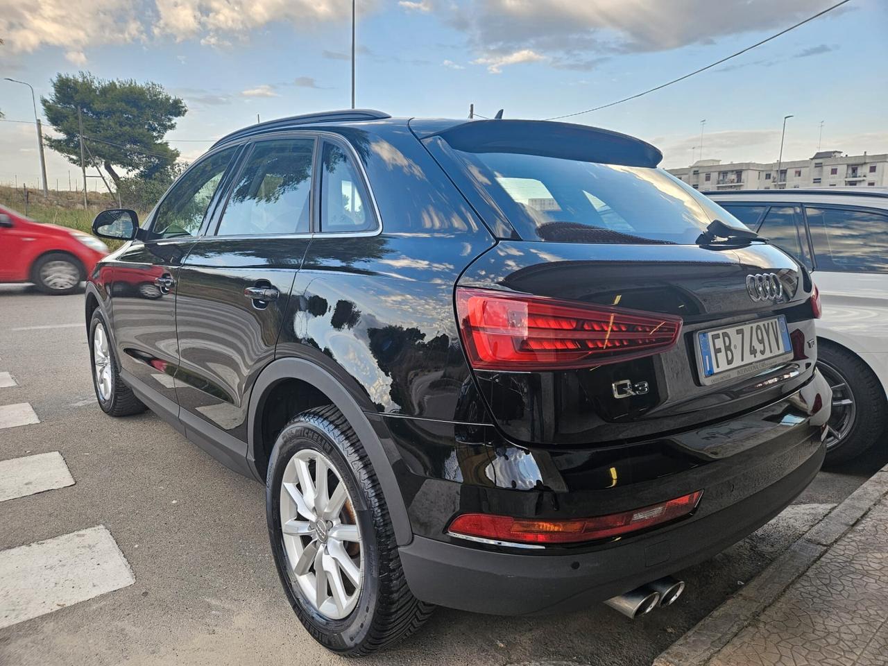 Audi Q3 2.0 TDI 120cv 88kw FULLOPTIONAL