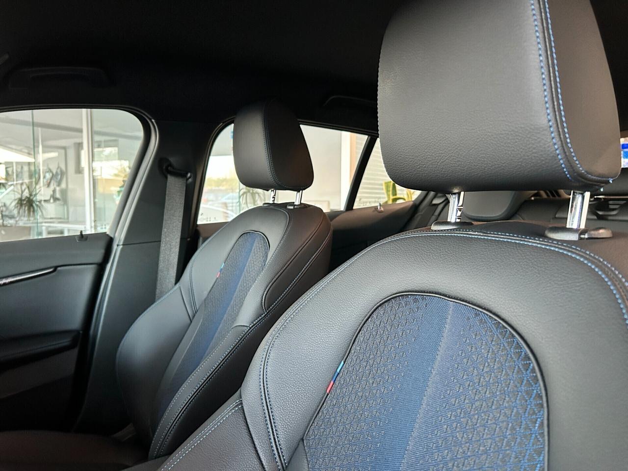 Bmw 120 120d 5p. Msport auto LED 18" NAVI