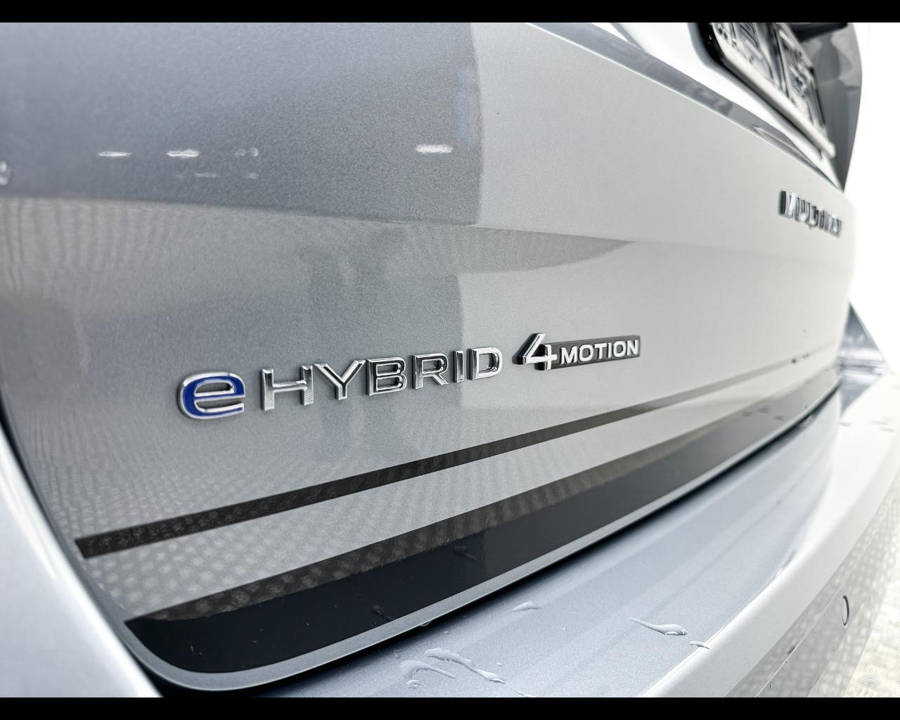 VOLKSWAGEN Multivan 7ª '21-> - Multivan 1.5 PHEV DSG 4Motion Life