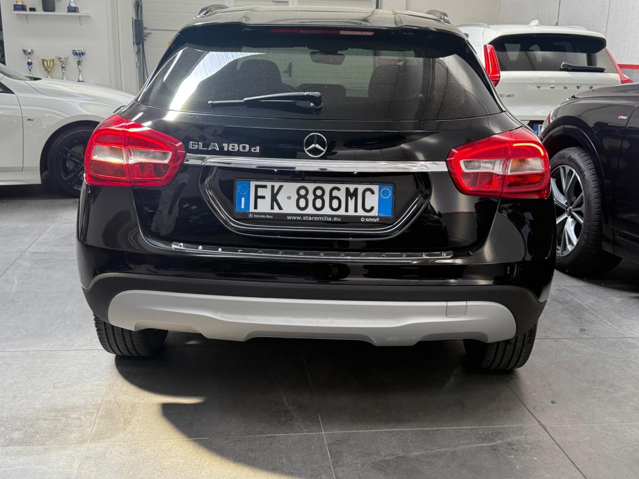Mercedes-benz GLA 180 180d SPORT
