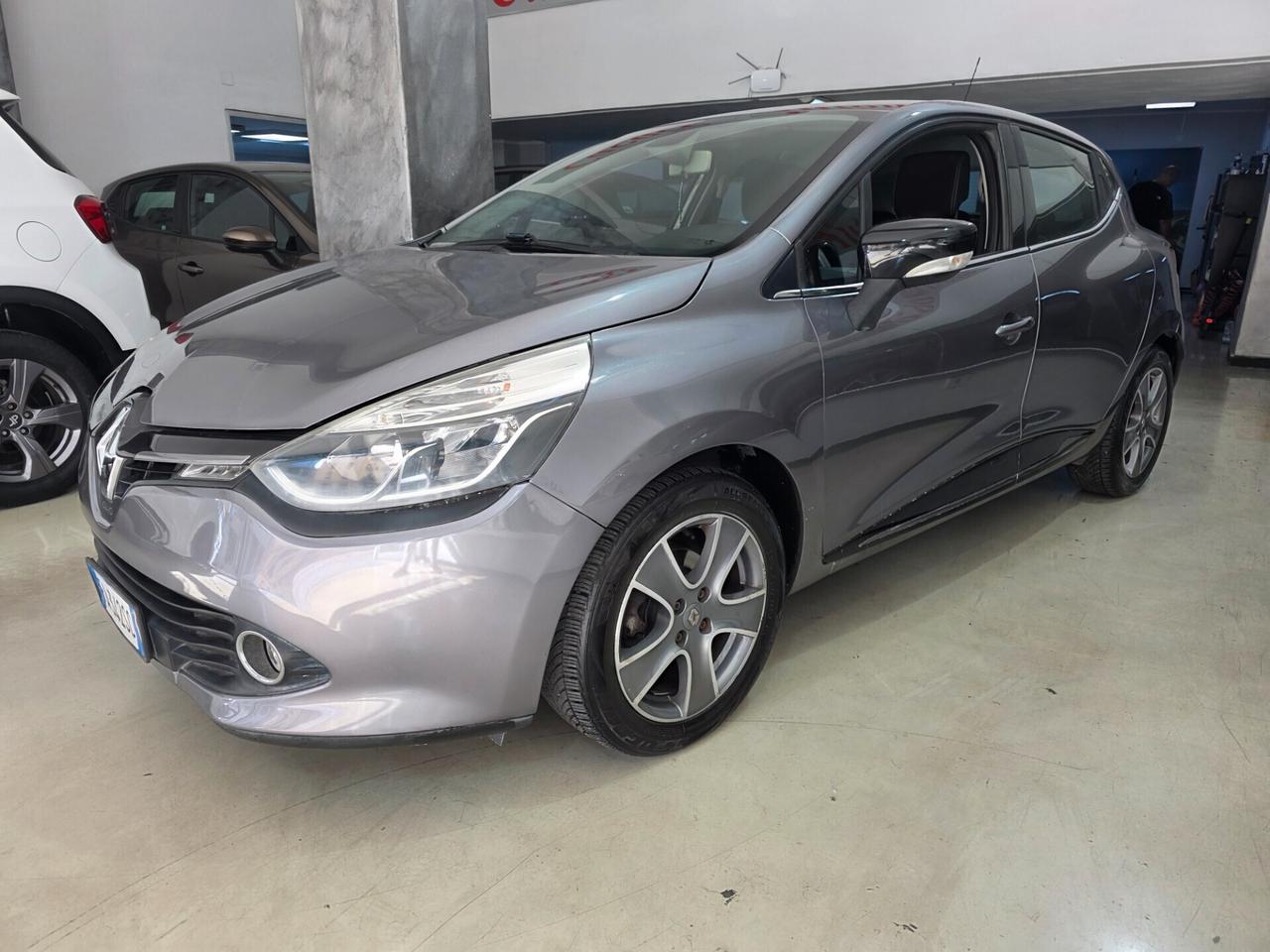 Renault CLIO 1.2 75cv 1 PROPRIETARIO