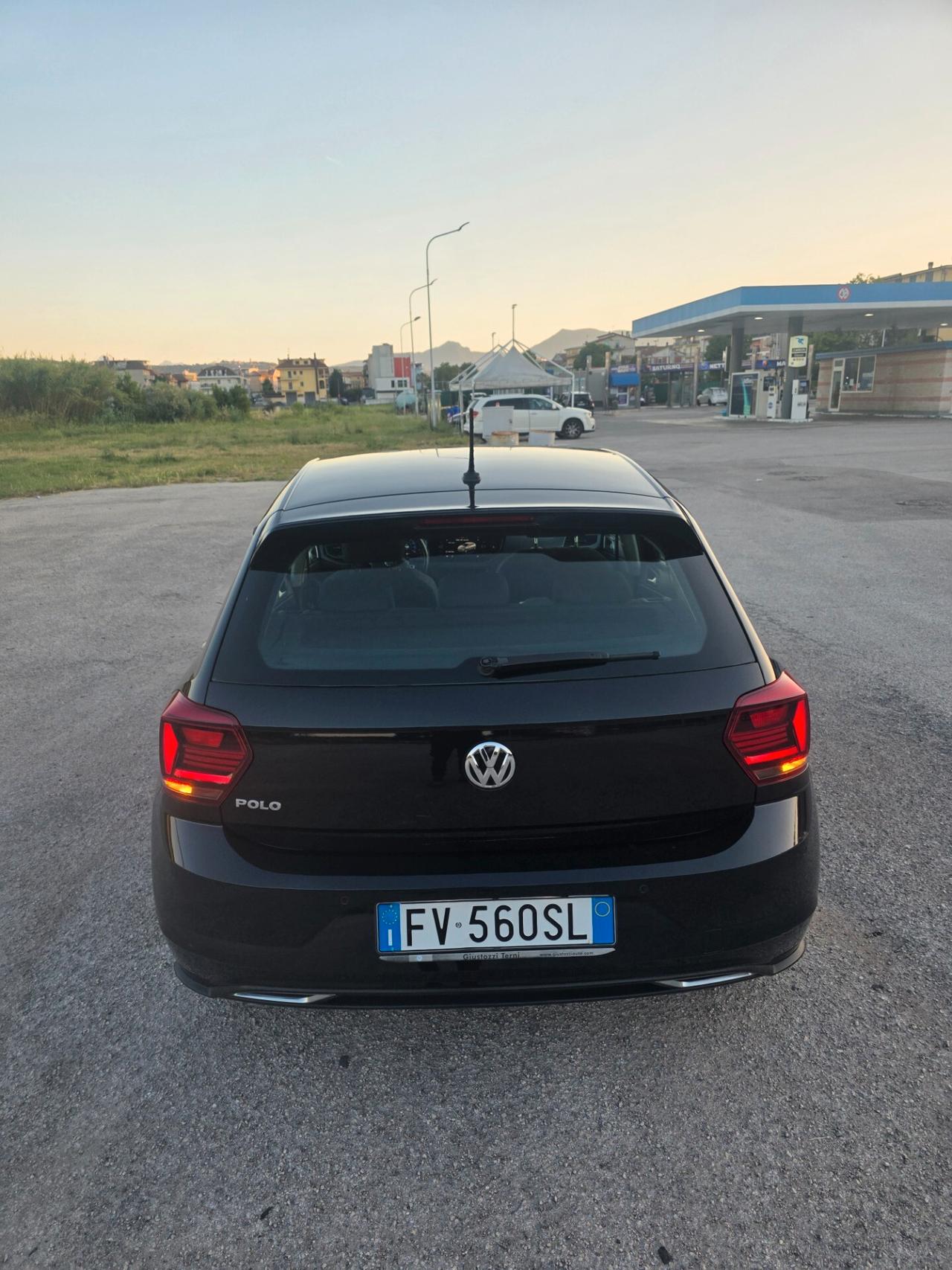 Volkswagen Polo 1.6 TDI 95 CV 5p. R Line. Highline BlueMotion Technology