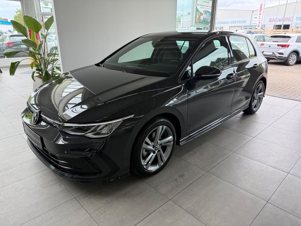 Volkswagen Golf *VIII*R-Line*Virt*OK NEOP