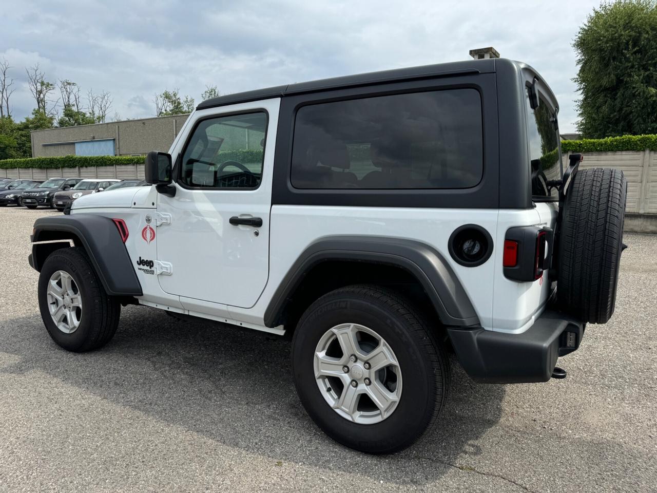 Jeep Wrangler 3.6 L V6 288CV Sport 80th IVA