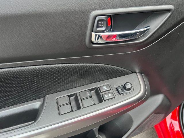 SUZUKI Swift Swift 1.2 Hybrid CVT Top