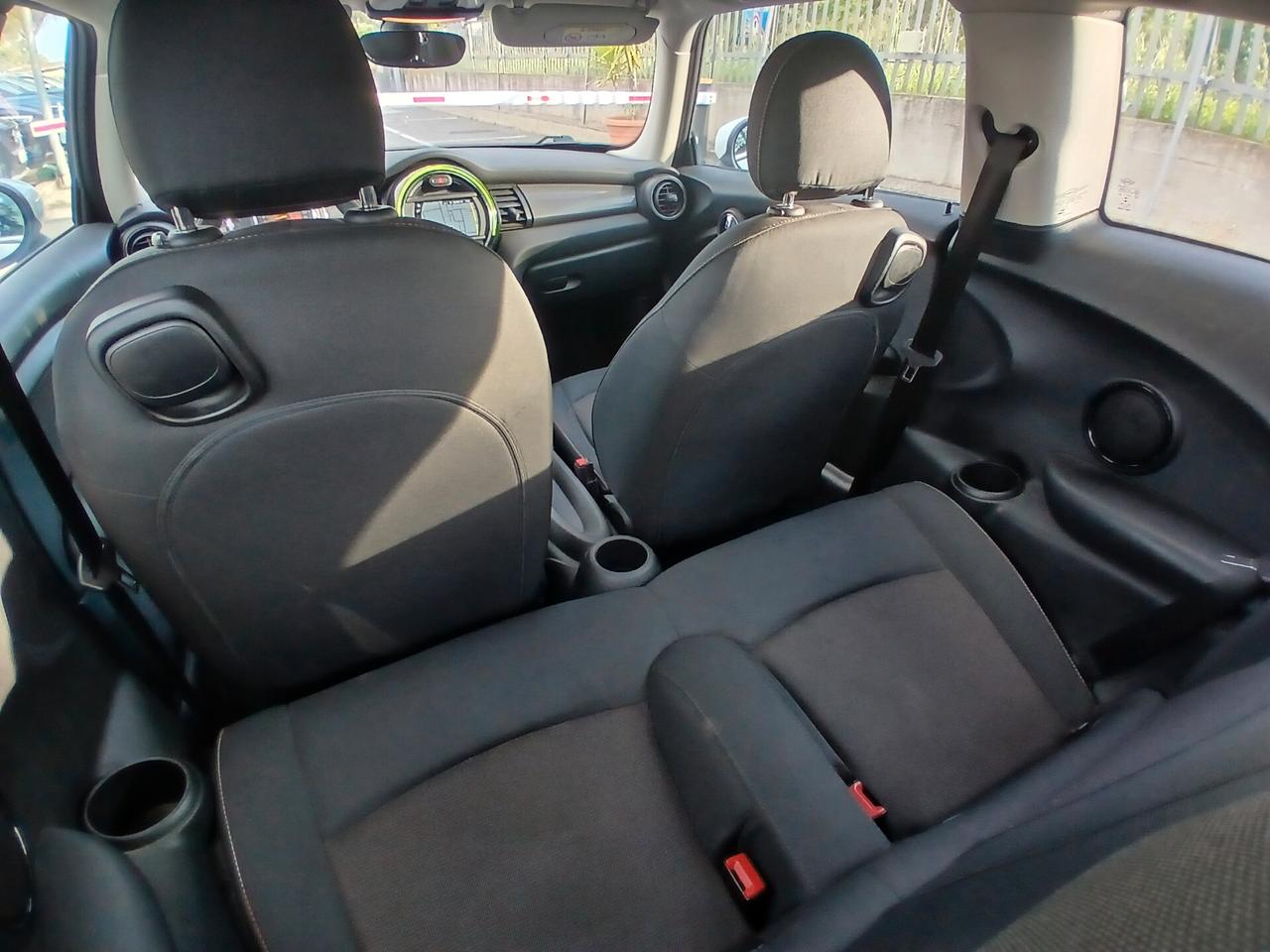 Mini Cooper 1.5 136cv Aut.