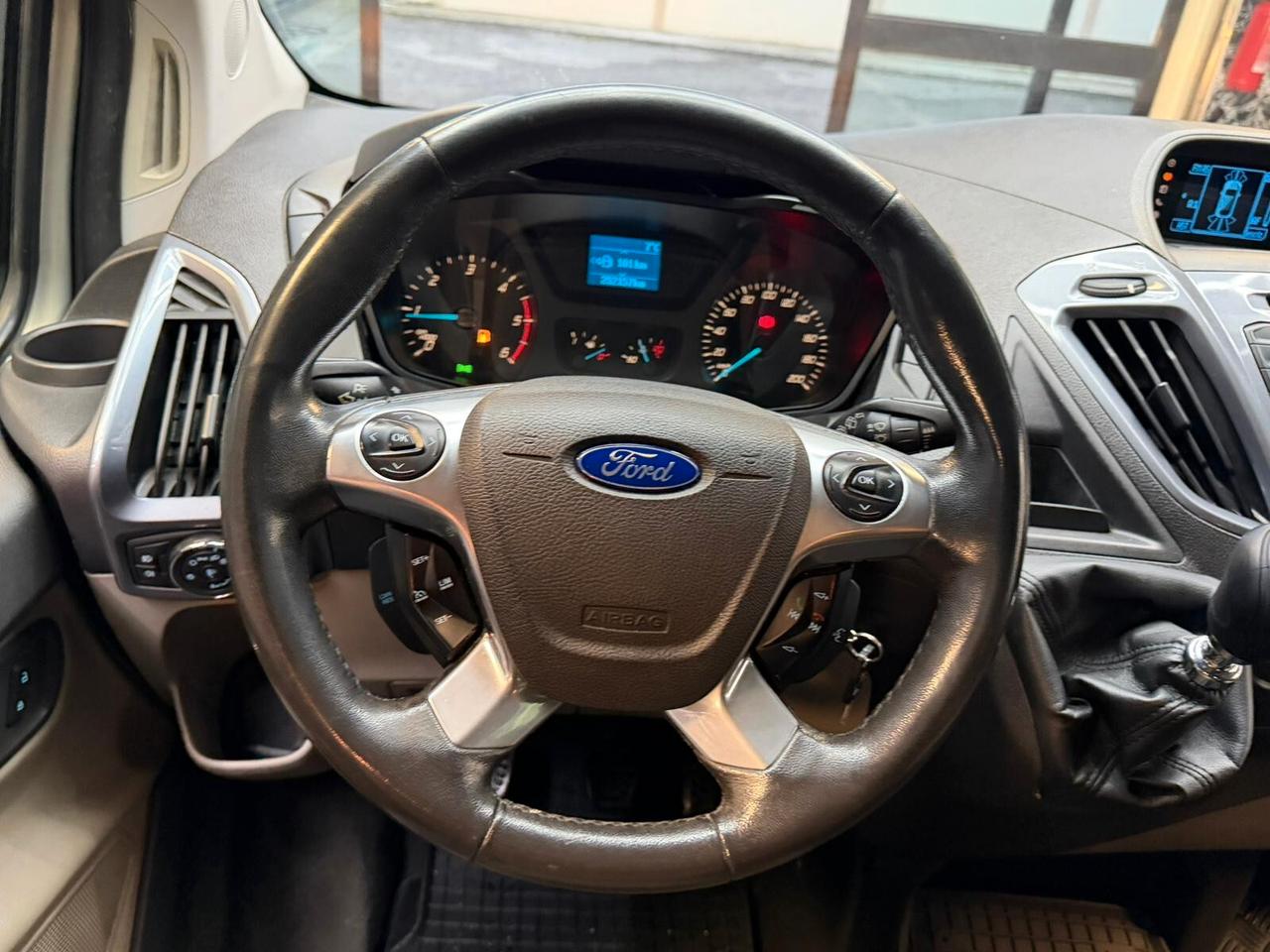 Ford Transit Custom 300 2.2 TDCi 155CV titanium