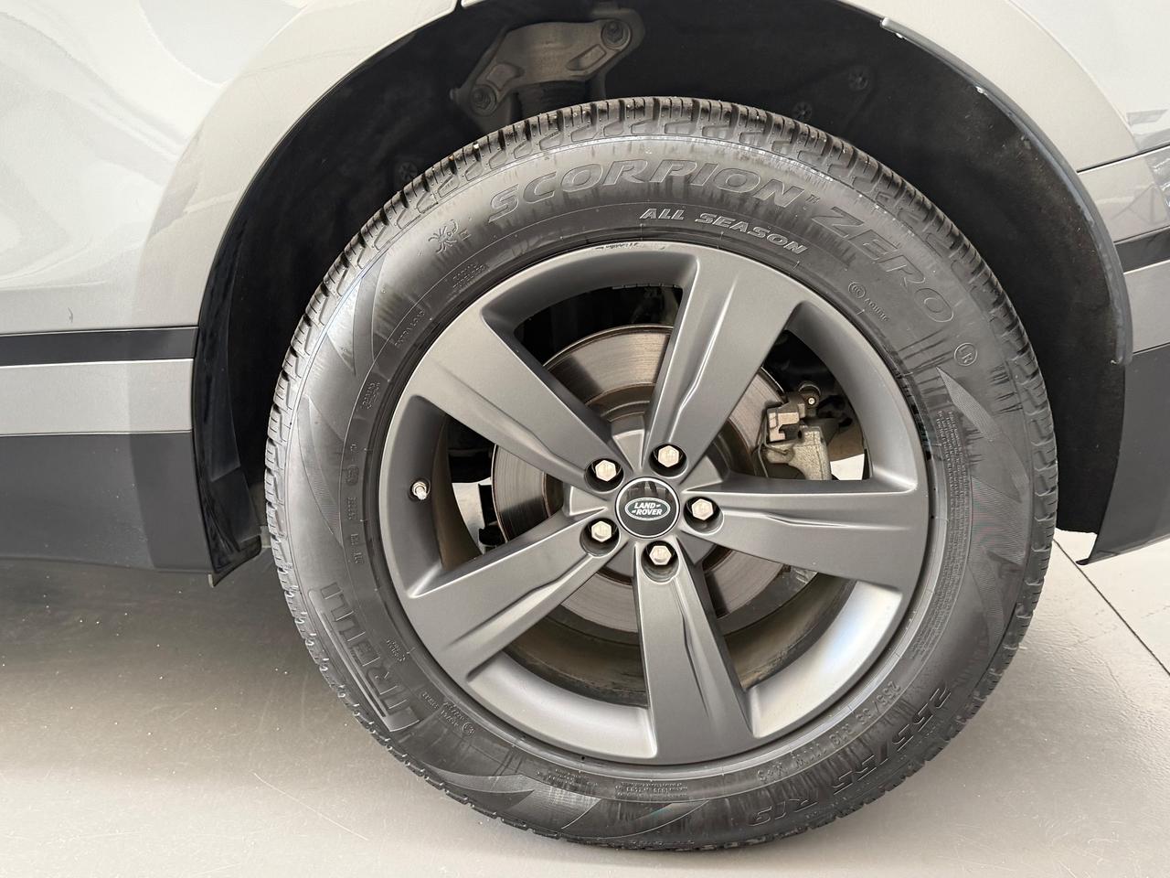 Land Rover Range Velar 2.0D I4 240 CV R-Dynamic SE