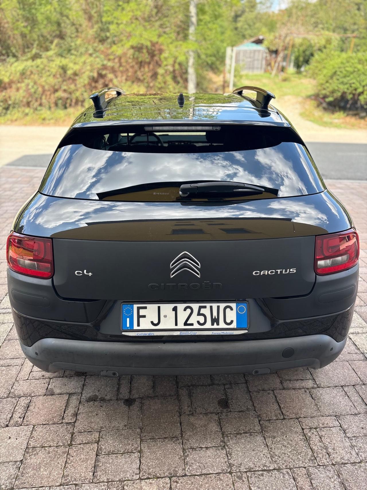 Citroen C4 Cactus BlueHDi 100 Shine Just Black