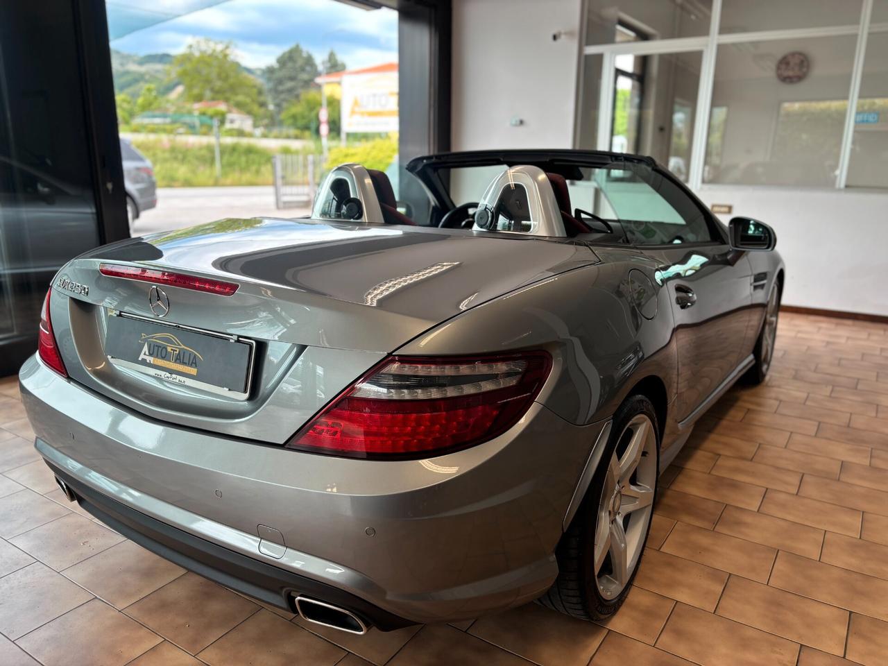 Mercedes-Benz SLK 250 Premium auto*TAGLIANDI CERTIFICATI MERCEDES*
