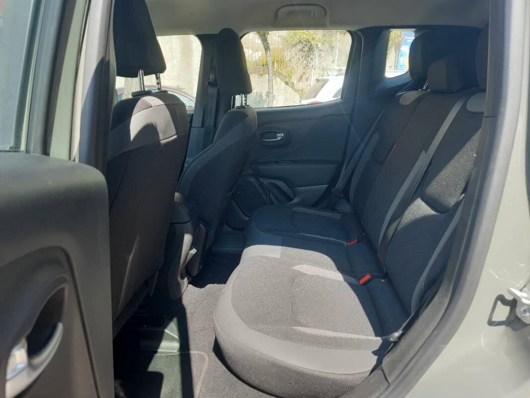 Jeep Renegade 1.6 mjt Limited 130CV - Autocarro