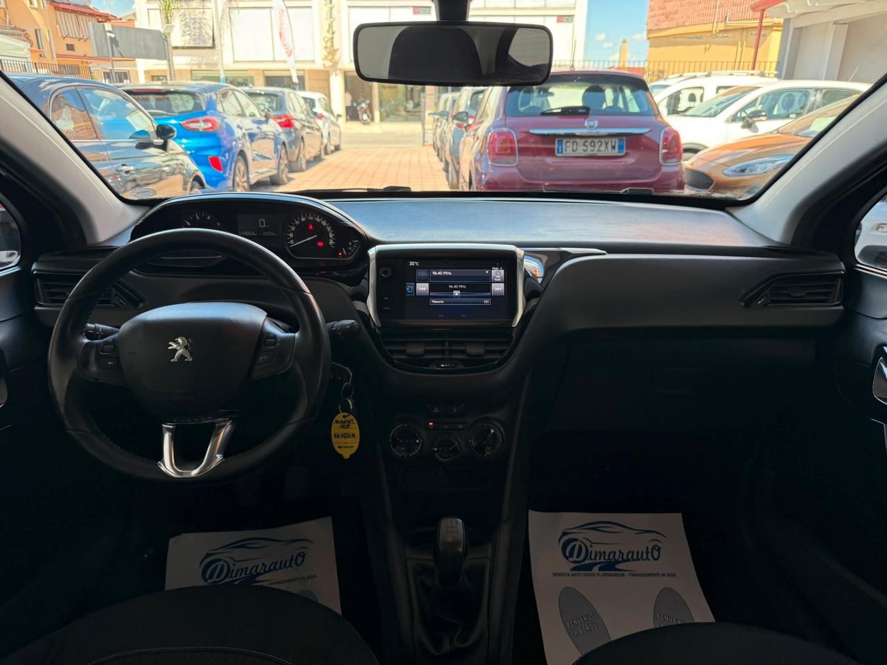 PEUGEOT 208 1.2 BENZINA 114.000 KM 2017