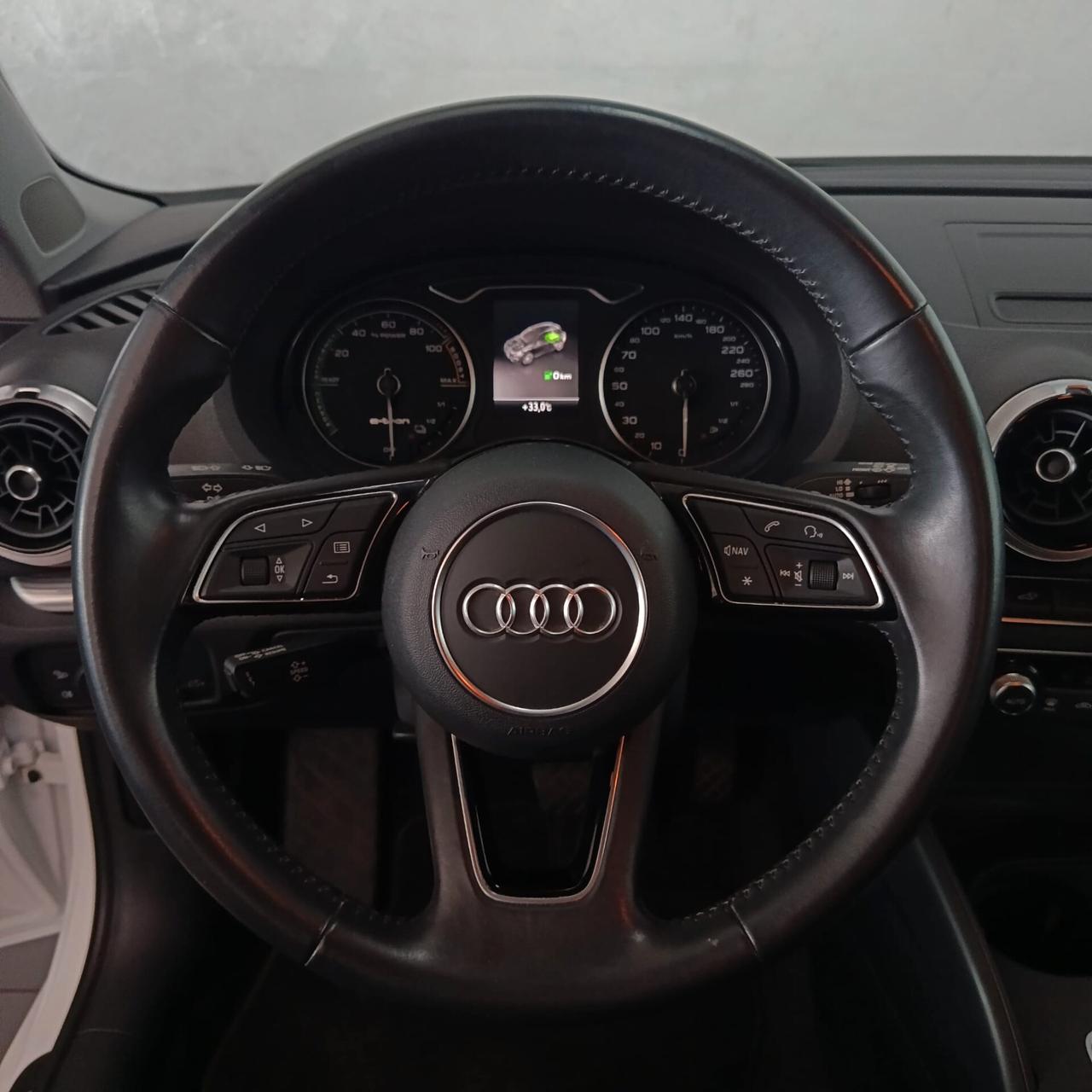 Audi A3 SPB 1.4 TSI S-TRONIC E-TRON
