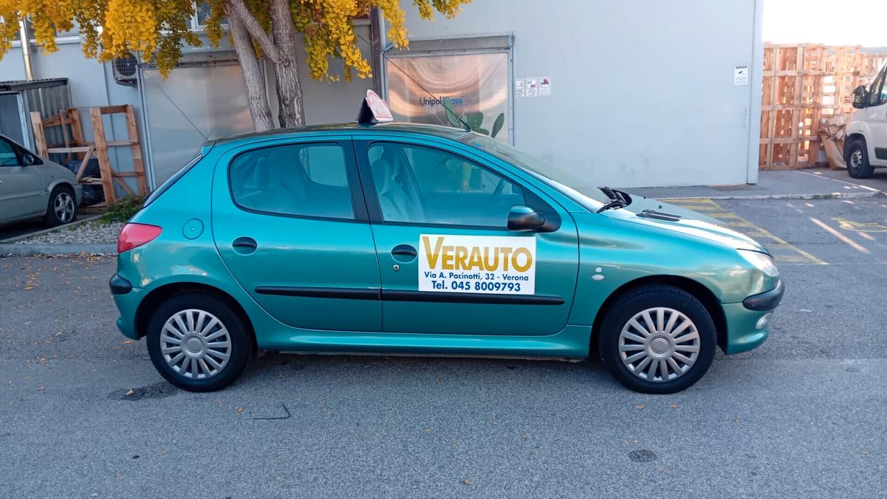 Peugeot 206 1.6 3p. XS