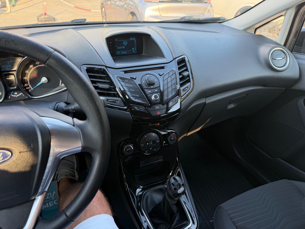 Ford Fiesta 1.5 TDCi 75CV 5 porte Titanium