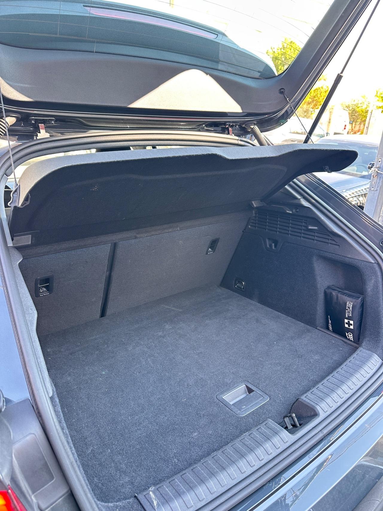 Audi A3 SPB S tronic Business Advanced-2022 MATRIX/VIRTUAL