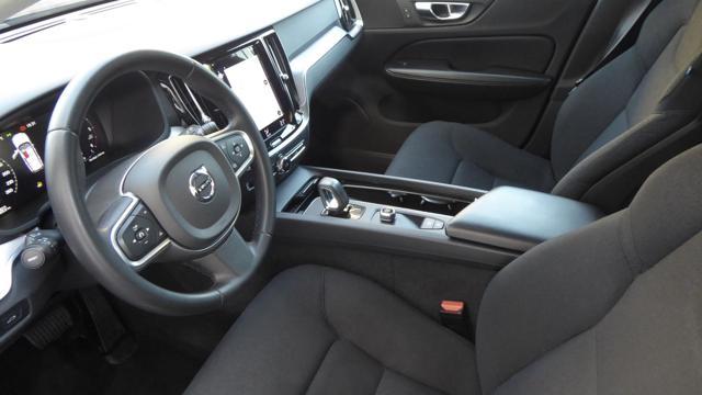 VOLVO V60 B4 (d) Geartronic Momentum Business