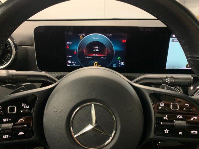 MERCEDES-BENZ CLA 180 d Coupe Tetto Apribile Automatico Sport