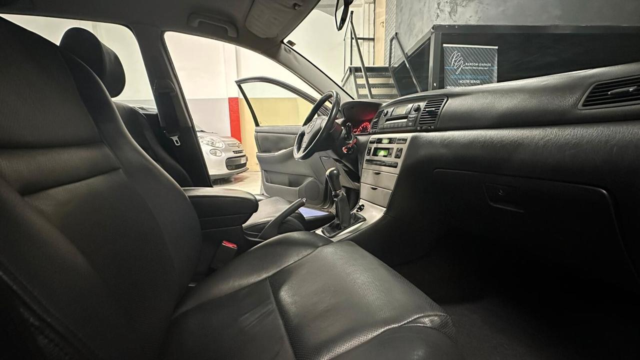 Toyota Corolla 1.8 16V 5 porte TS 192 CV