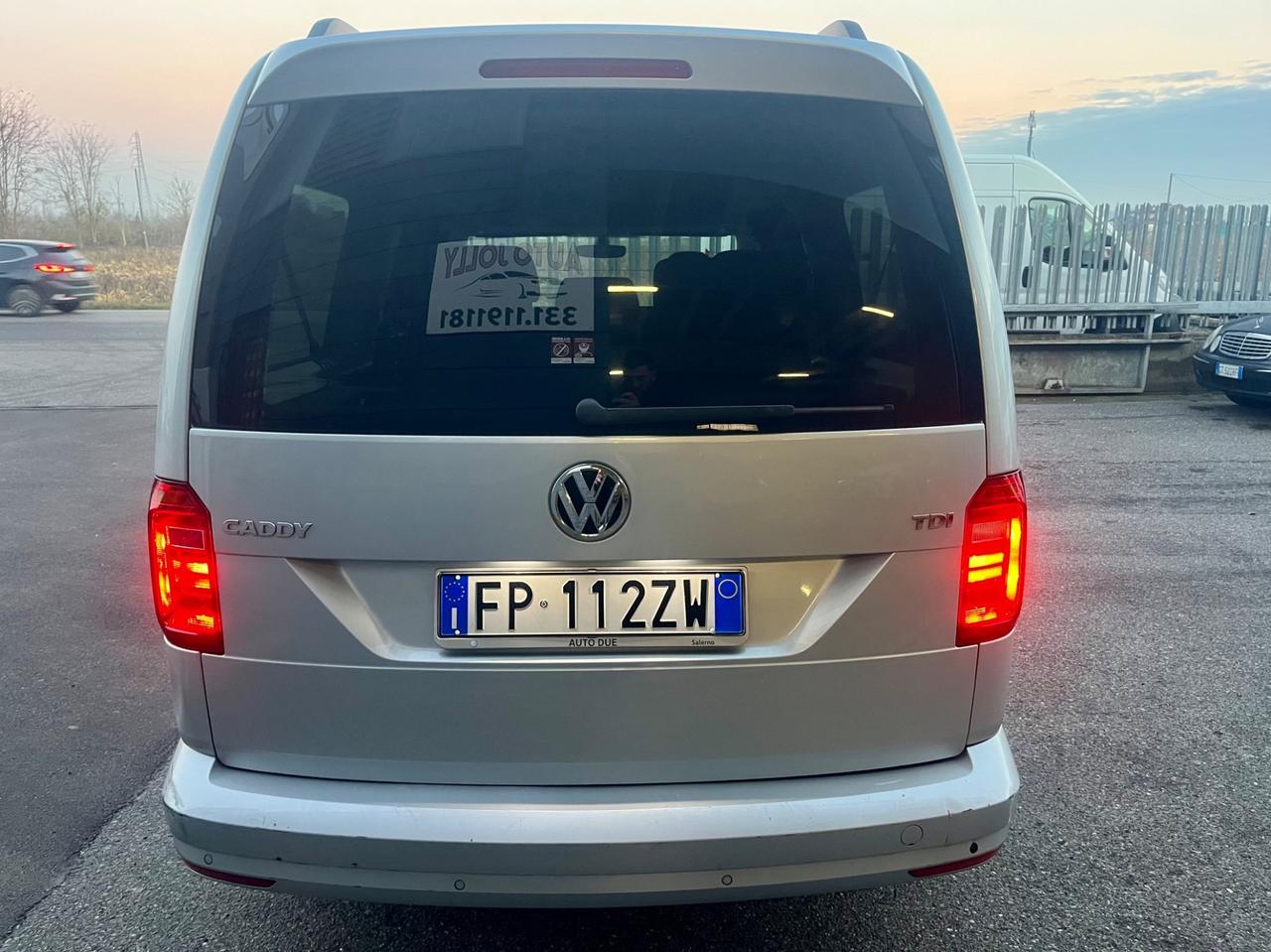 Volkswagen Caddy 2.0 TDI DSG Maxi 7 POSTI BlueM