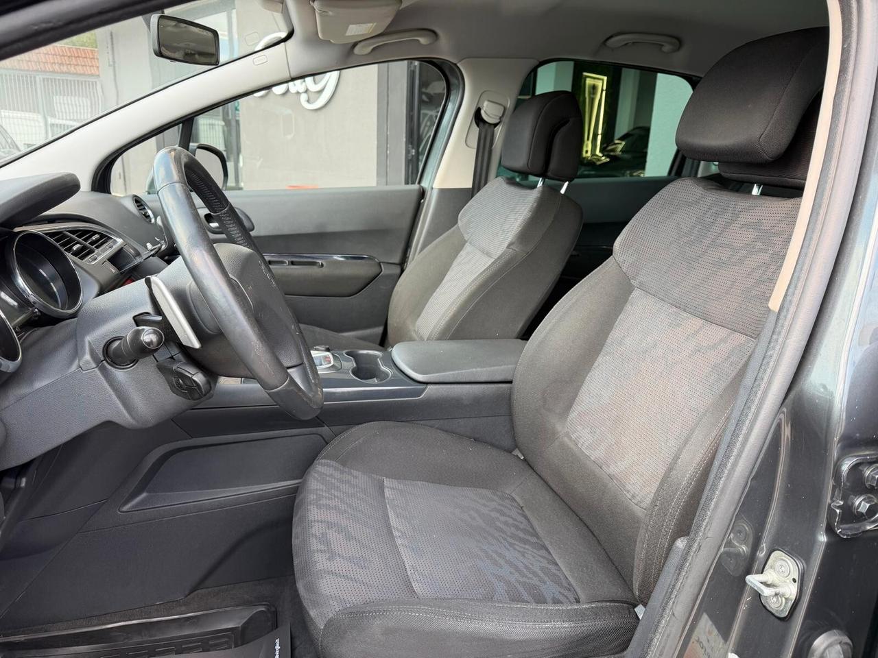 PEUGEOT 3008 1.6 HDI 109CV 80KW OK NEOPATENTATI ANNO 2010