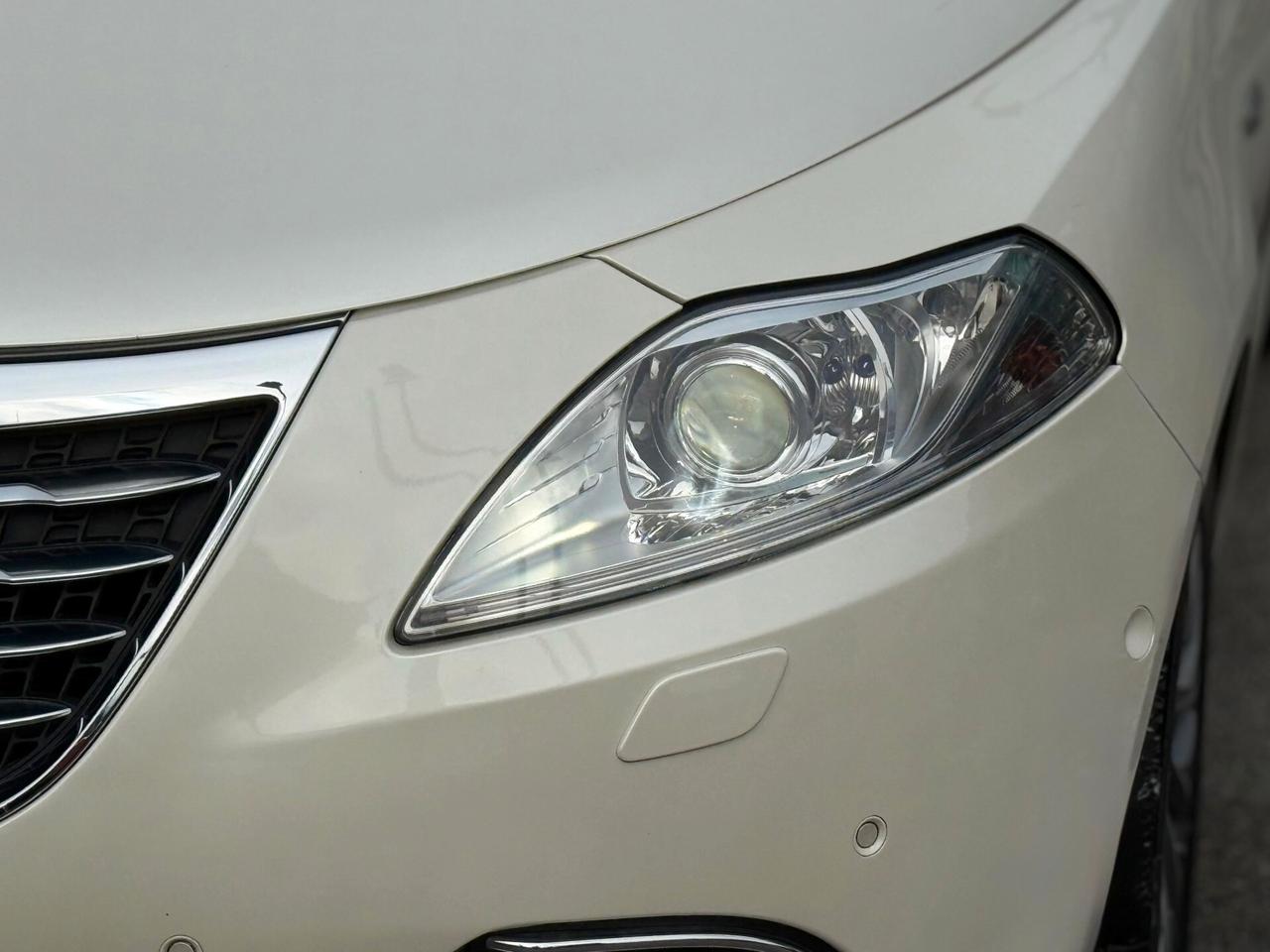 Lancia Ypsilon 1.2 69 CV S&S Platinum