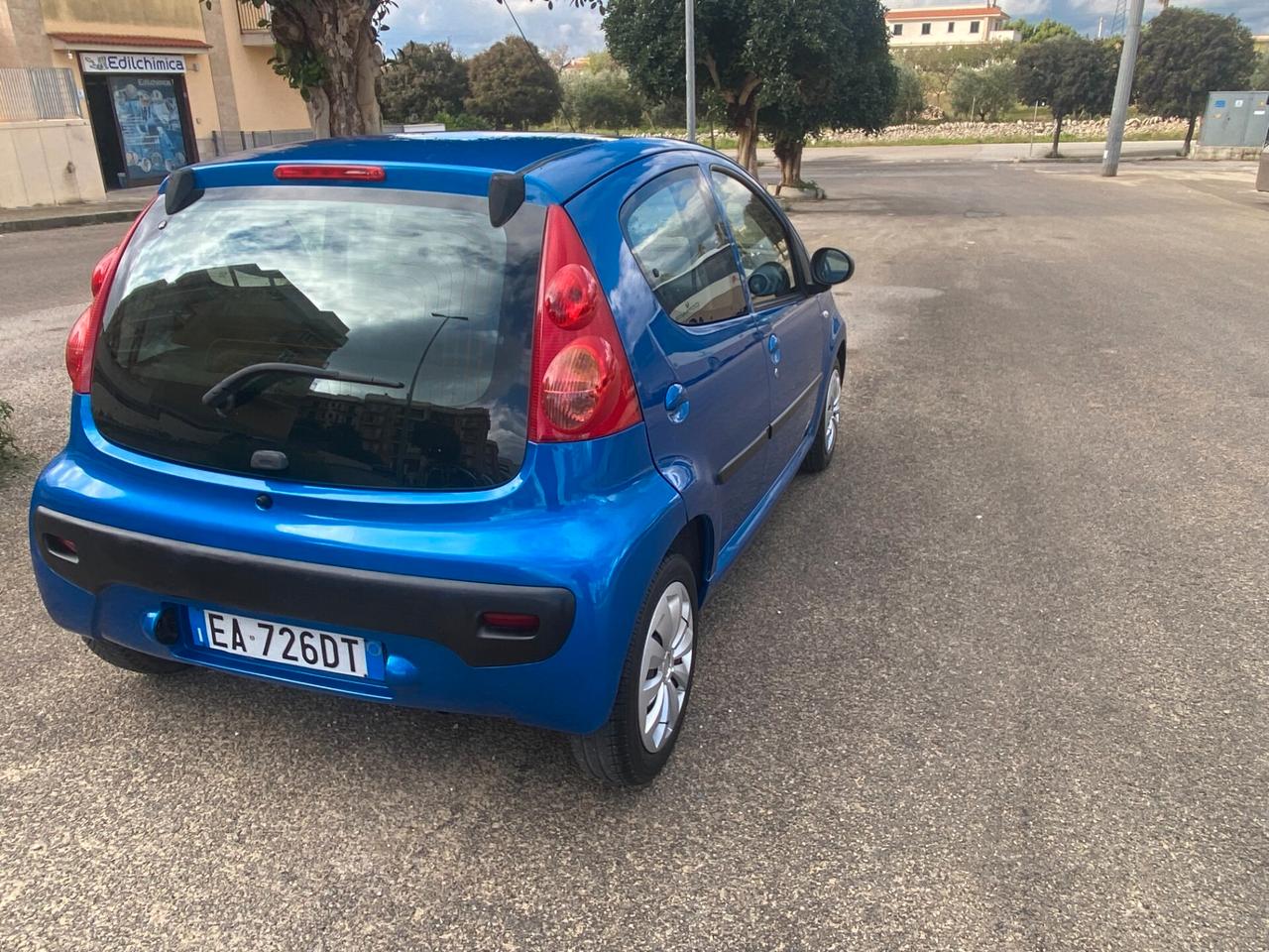 Peugeot 107 1.0 68CV 5p. Plaisir