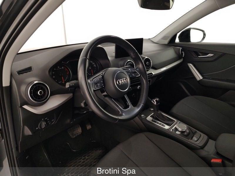 Audi Q2 35 TFSI S tronic Identity Black