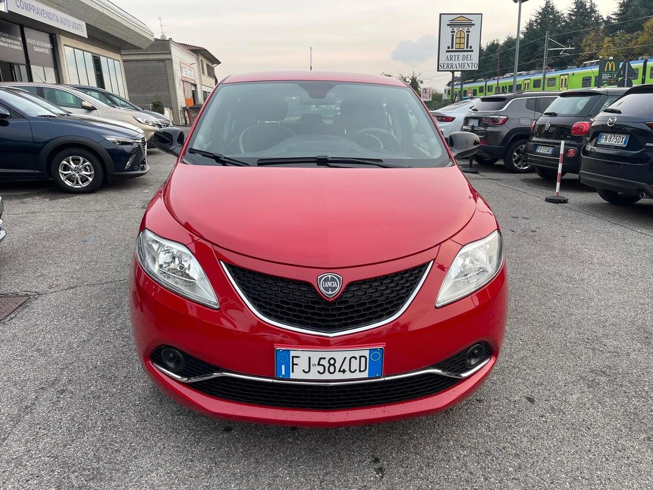 Lancia Ypsilon 1.2 69 CV 5 porte