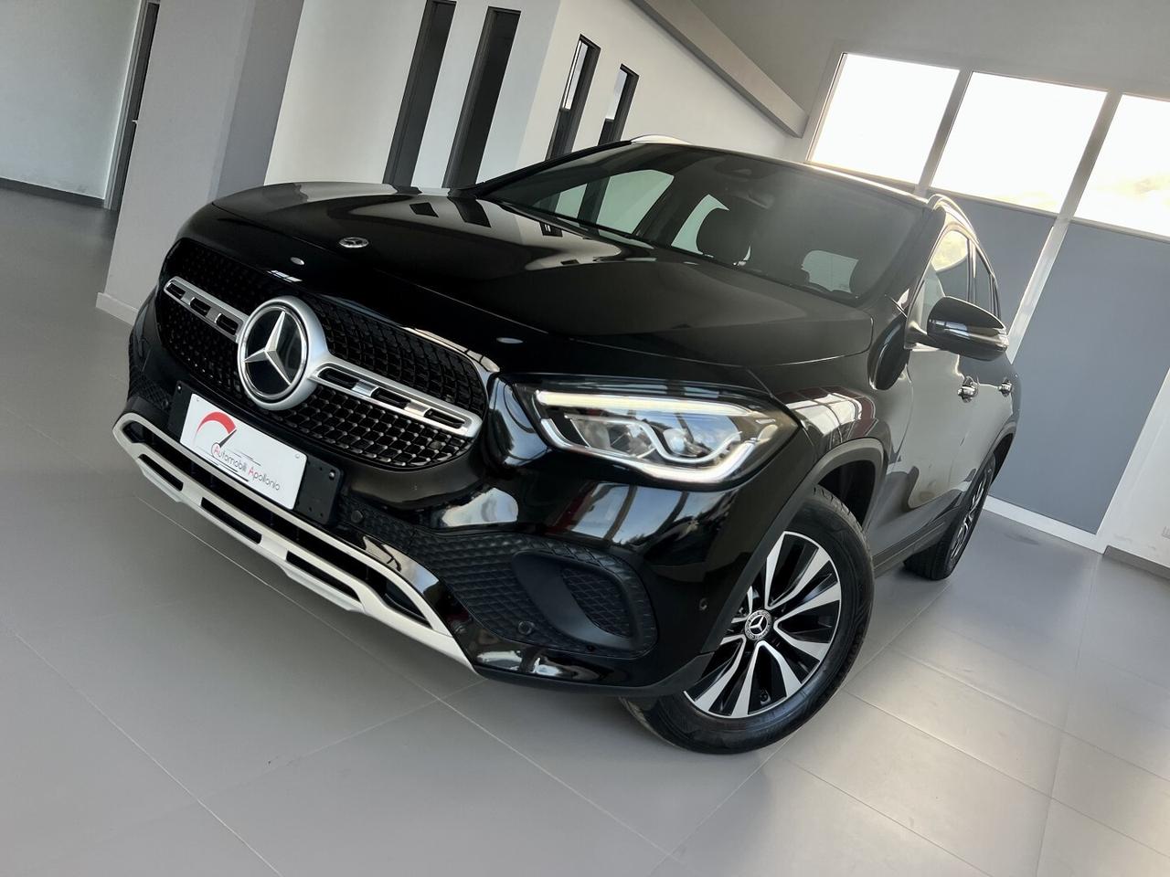 MERCEDES GLA 180d STYLE - 2021
