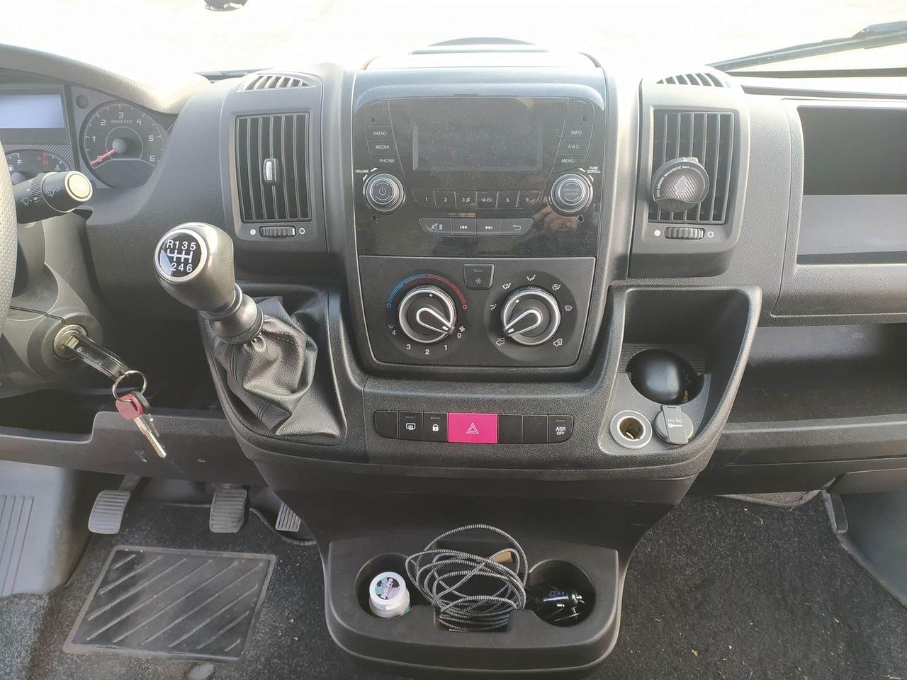 Peugeot Boxer Comfort 2.2 Blue HDI Camper #8237