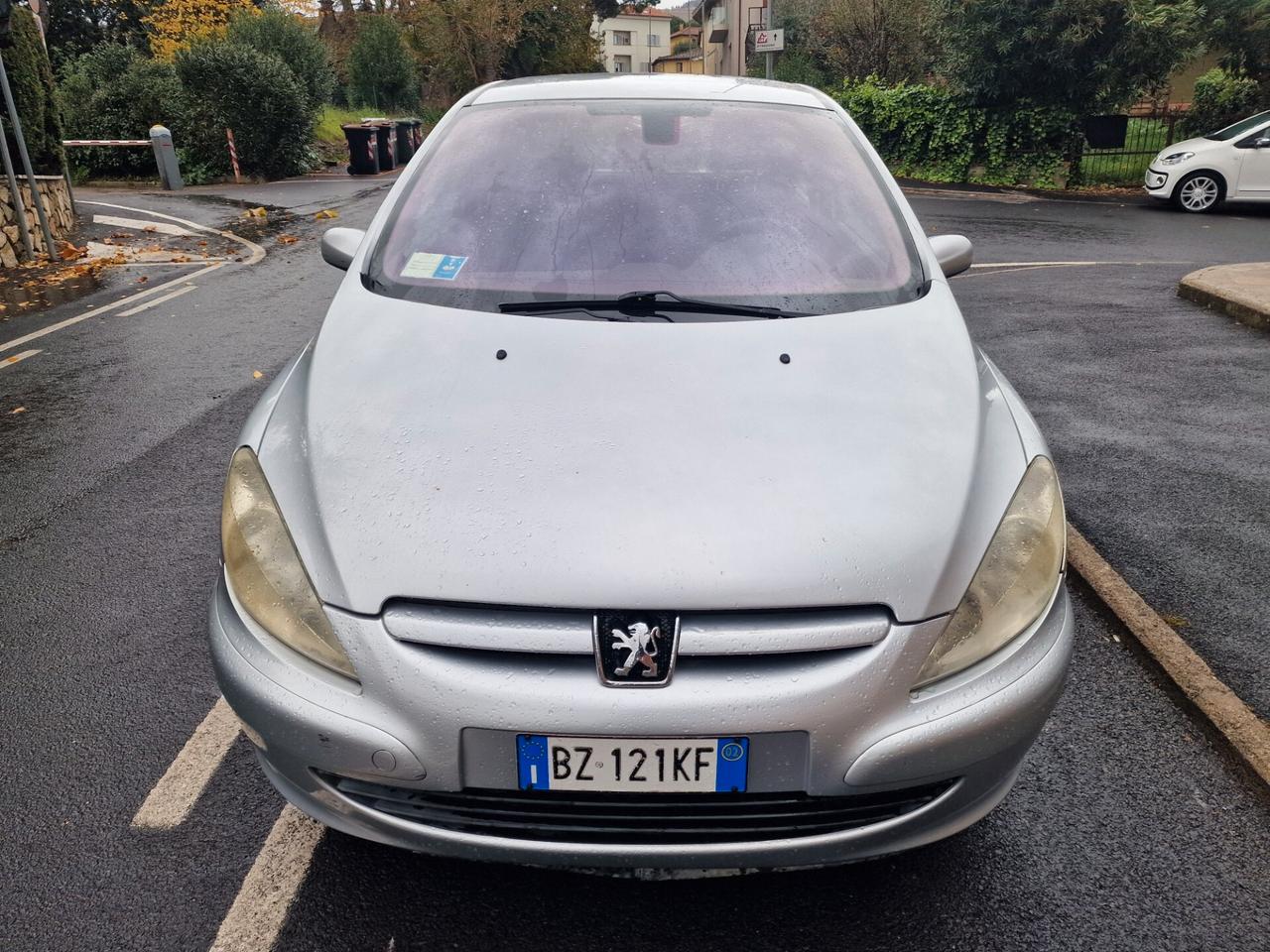 Peugeot 307 2.0 HDi 3p. XR