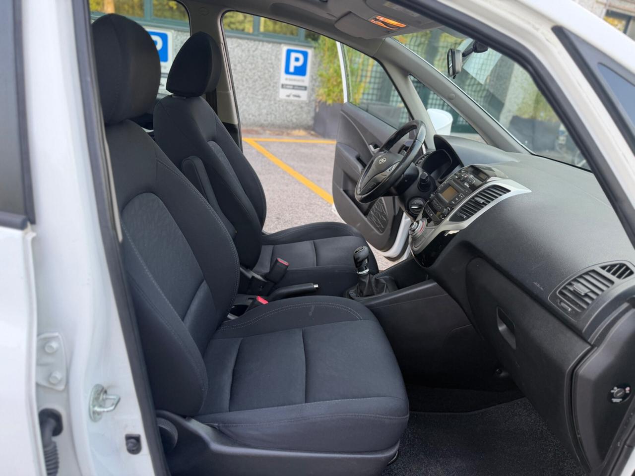 Hyundai iX20 1.4 90 CV *Neopatentati/Tetto