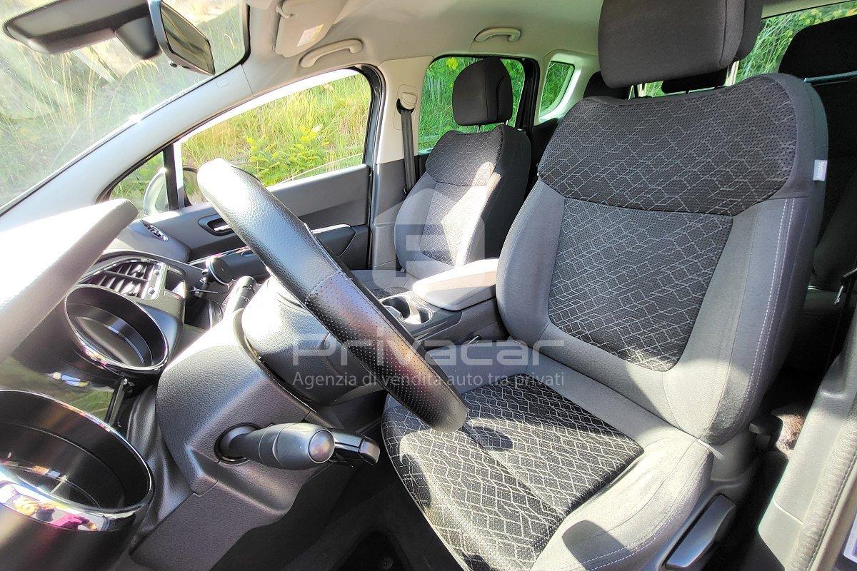 PEUGEOT 3008 1.6 HDi 115CV Business