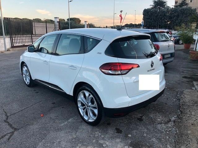 Renault Scenic Scénic dCi 8V 110 CV EDC Energy Sport Edition2