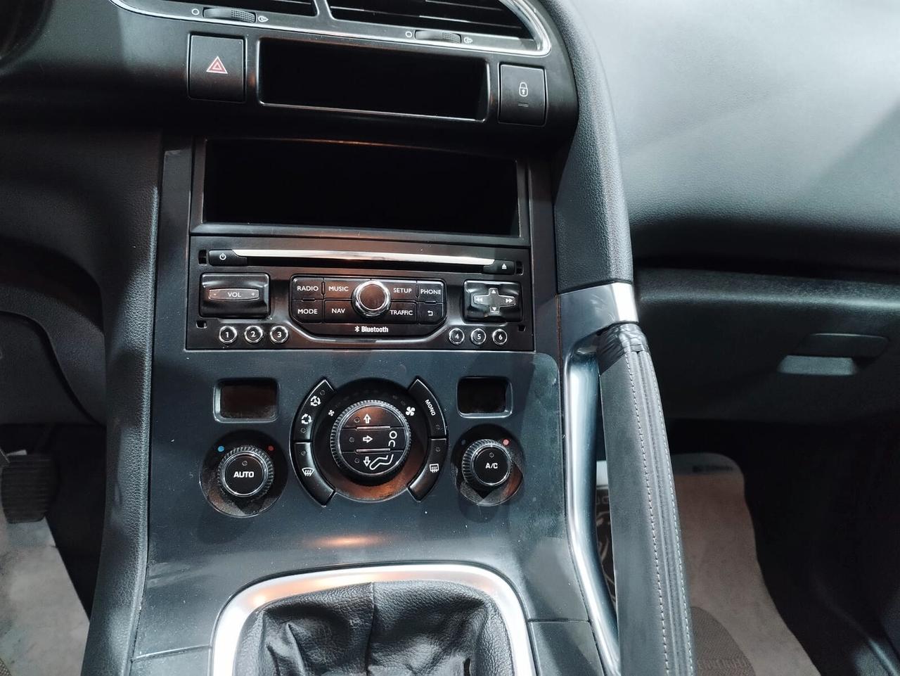 Peugeot 3008 1.6 HDi 115CV Business