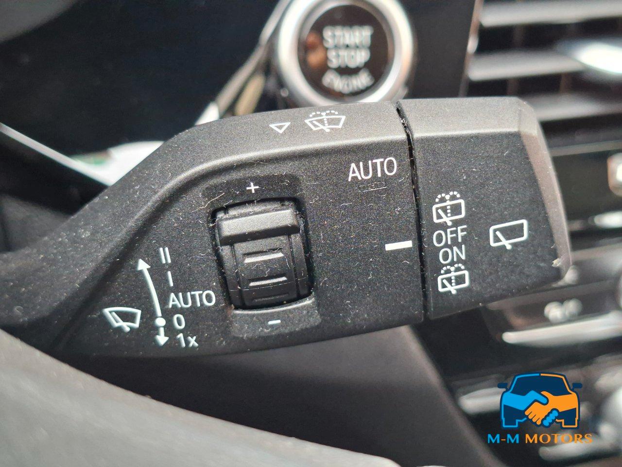 BMW 520 d Touring Luxury doppio treno di gomme
