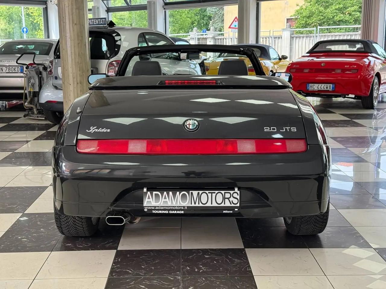 Alfa Romeo Spider 2.0 jet 16v service book