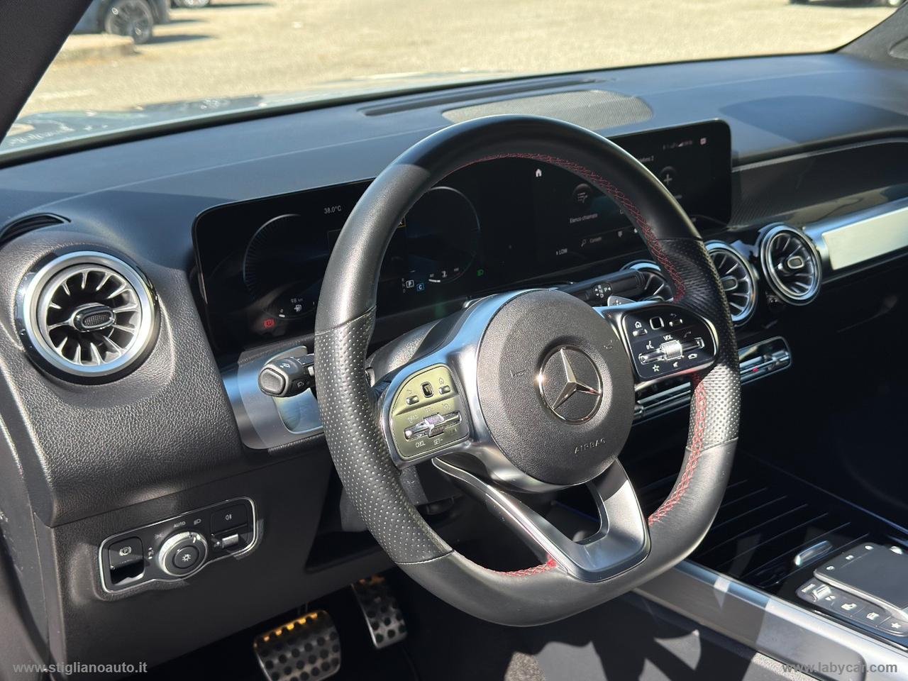 MERCEDES-BENZ GLB 180 d Automatic Premium
