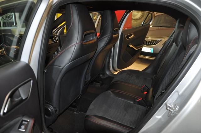 MERCEDES-BENZ GLA 200 CDI Automatic 4Matic PremiumE6* AMGTELC/XENO/PDC*