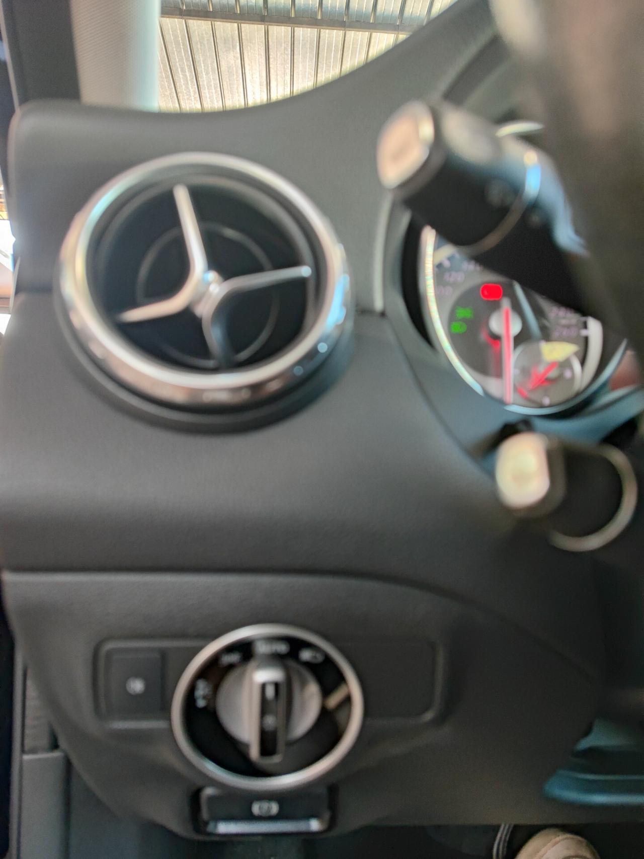 Mercedes-benz GLA 220 d Automatic 4Matic Premium