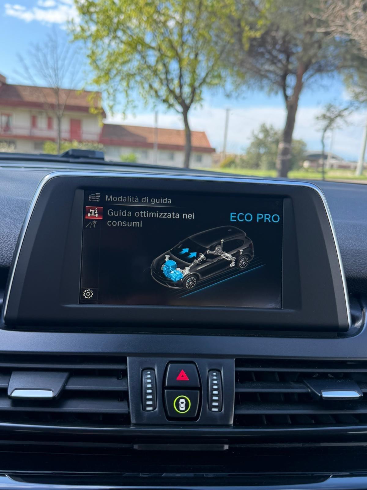 Bmw 2er Active Tourer 218d Advantage