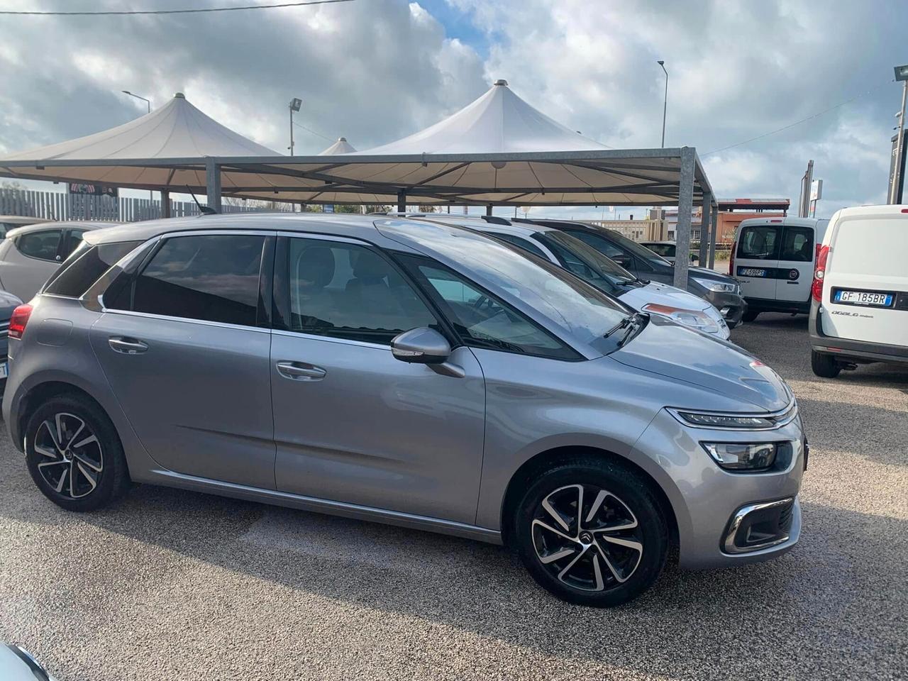 Citroen C4 SpaceTourer 1.5cc 120 Shine uniprò