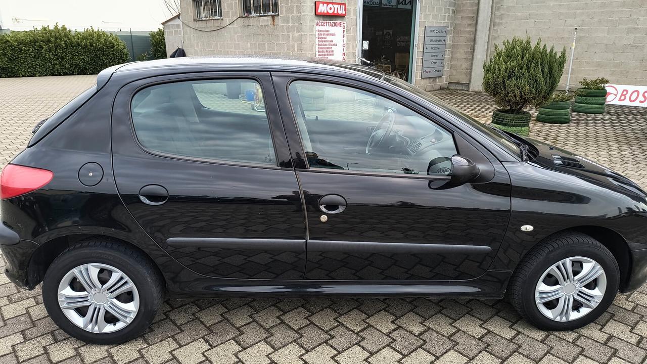 Peugeot 206 1.4 5p. XT