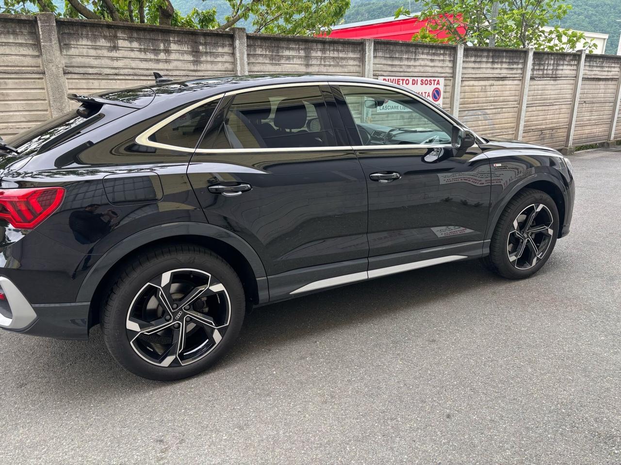 Audi Q3 35 TDI quattro S tronic S line edition